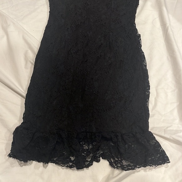 Forever 21 Black Strapless Lace mini Dress great for Valentine’s Day - Picture 6 of 8